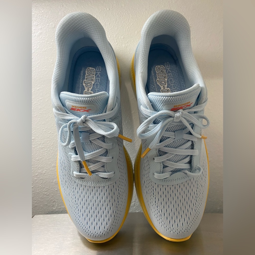 SKECHERS… WOMENS SUMMIT PLUS
BLUE AND YELLOW SNEAKERS - Picture 1 of 16